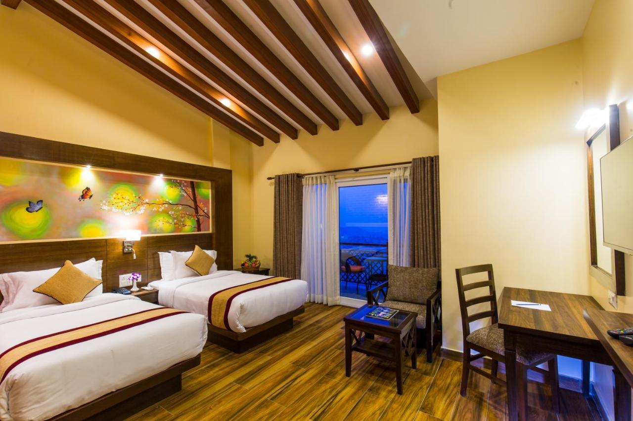 Himalaya Drishya Resort Дхуликхел Экстерьер фото