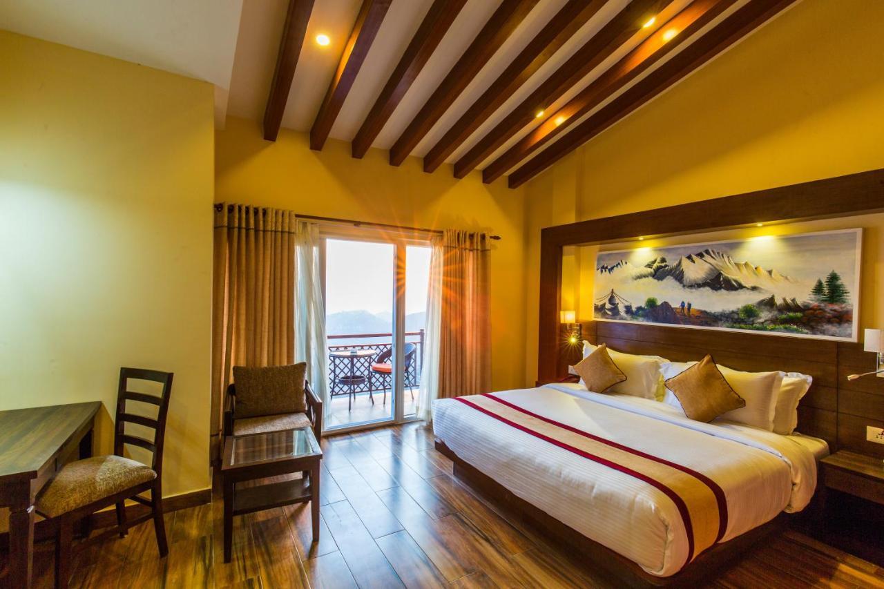 Himalaya Drishya Resort Дхуликхел Экстерьер фото