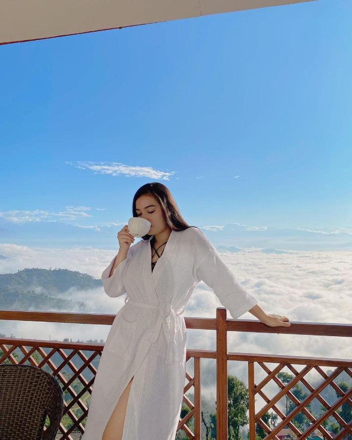 Himalaya Drishya Resort Дхуликхел Экстерьер фото