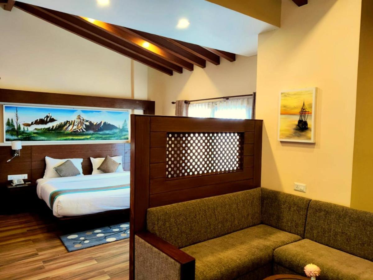 Himalaya Drishya Resort Дхуликхел Экстерьер фото